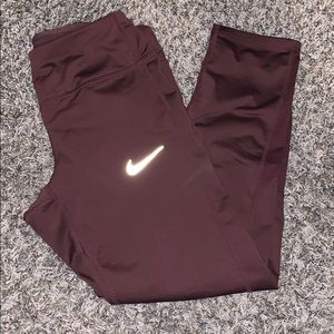 Nike crops